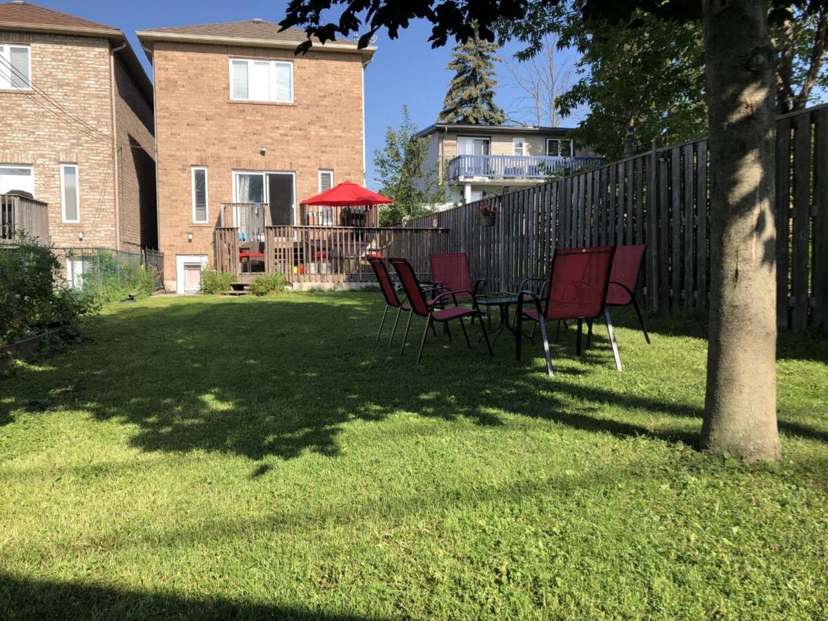 Spacious 2 Bedroom Guest Suite Toronto Exterior photo